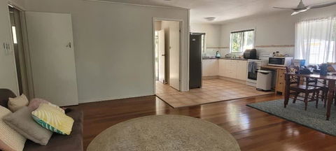 Quiet Haven On Acreage - Accommodation in Brisbane 1