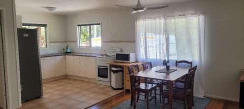 Quiet Haven On Acreage - Accommodation in Brisbane 2