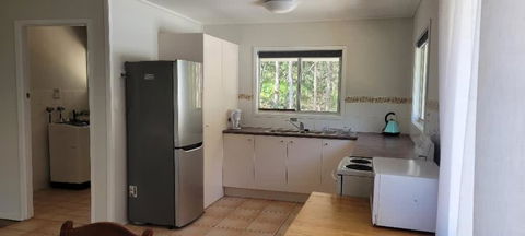 Quiet Haven On Acreage - Accommodation in Brisbane 3