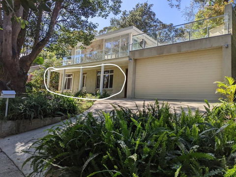Quiet Nature-Filled Ground Floor Unit - Accommodation in Brisbane 0