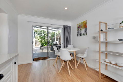 Quince Cottage - Accommodation in Brisbane 2