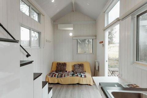 Raintree Farmstay By Tiny Away - Accommodation in Brisbane 2