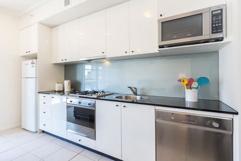 Astra Apartments Sydney - Accommodation in Brisbane 2
