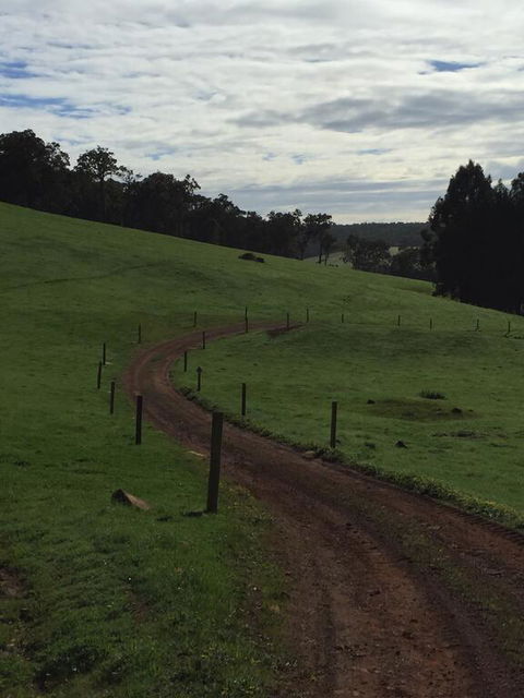 Atina Rocks Country Homestead - Accommodation in Brisbane 1