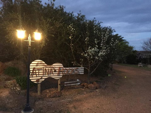 Atina Rocks Country Homestead - Accommodation in Brisbane 2