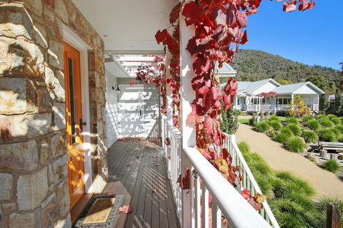 Autumn Home - Our Place At Bright - Accommodation in Brisbane 1