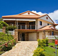 Away on Massinger Street - Accommodation in Brisbane