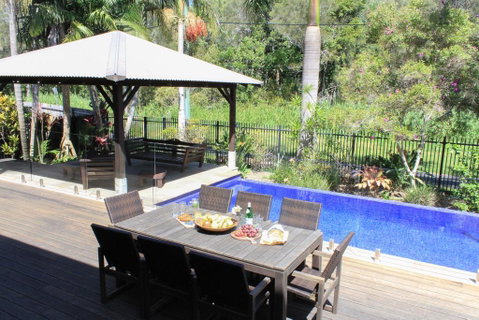 Away On Shirley Lane - Accommodation in Brisbane 3