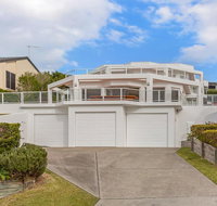 Azur 1 - South One Mile Beach - Accommodation in Brisbane