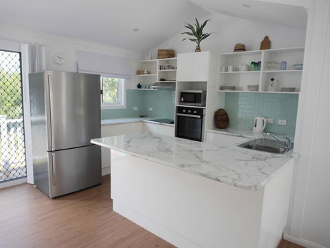 Azure - Accommodation in Brisbane 1