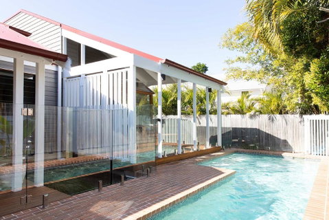 Bacchus - Accommodation in Brisbane 2