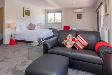 Balconies Lakeside - Accommodation in Brisbane 0