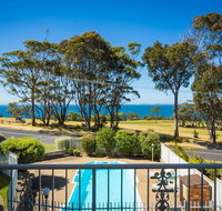 Ballingalla Apartments - By the Golf Course - Accommodation in Brisbane