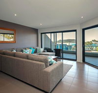 Barefoot Bliss  Fingal Bay - Accommodation in Brisbane