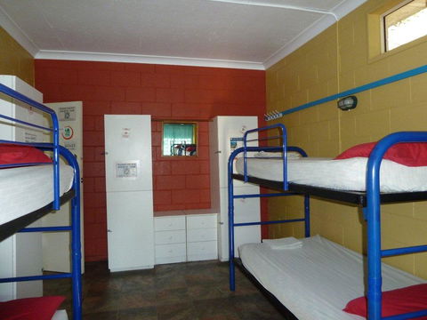 Bateman Bay Holiday Park & Batemans Bay YHA - Accommodation in Brisbane 1
