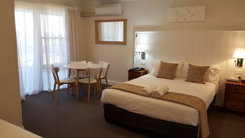 Bathurst Gold Panner - Accommodation in Brisbane 0