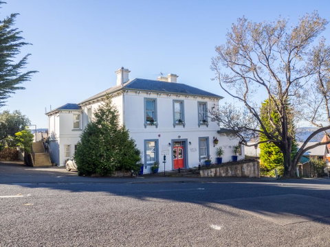 Battery Point Manor - Accommodation in Brisbane 0
