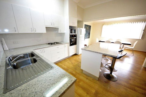 Beach Break At Hat Head - Accommodation in Brisbane 0