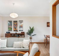 Beach Breeze - Accommodation in Brisbane