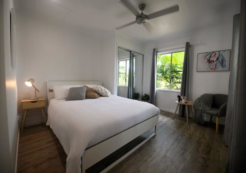 Beach Daze - Accommodation in Brisbane 2