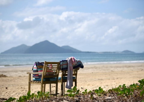 Beach Daze - Accommodation in Brisbane 0