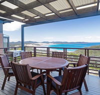 Beach House 7' 26 One Mile Close - air conditioned wifi foxtel linen - Accommodation in Brisbane