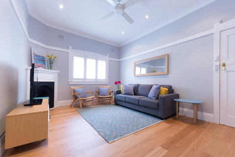 Beach Retreat - Accommodation in Brisbane 0