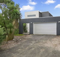 Beach Retreat on Medina - Accommodation in Brisbane