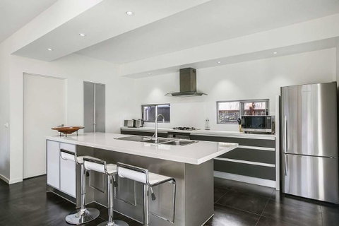 Beach Retreat On Medina - Accommodation in Brisbane 2