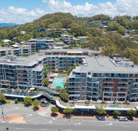 Beach Side Ocean Burleigh Heads 3 bedroom Family Accomodation - Accommodation in Brisbane