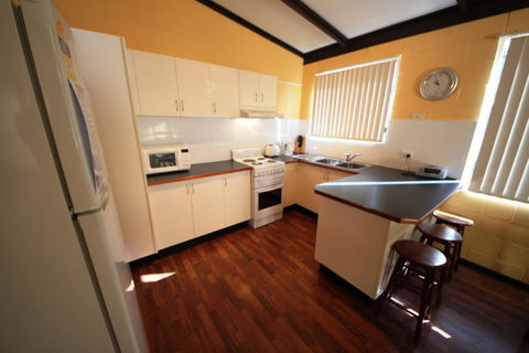Beach Unit 5 At Hat Head - Accommodation in Brisbane 2