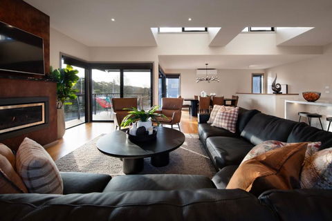 Retreat Lake Daylesford - Free Wifi - Accommodation in Brisbane 2
