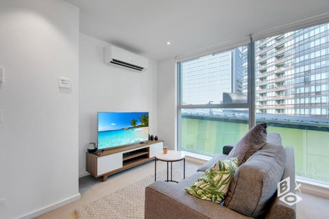 REST COLLECTION Apartments On Collins Docklands - Accommodation in Brisbane 0