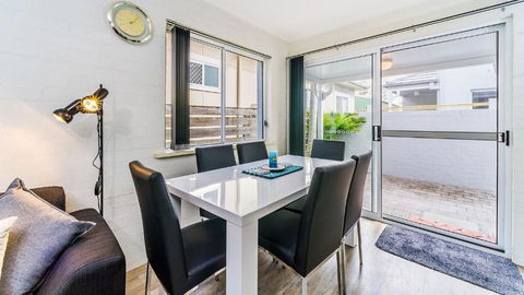 RED Rock - Townhouse In Town - Accommodation in Brisbane 1