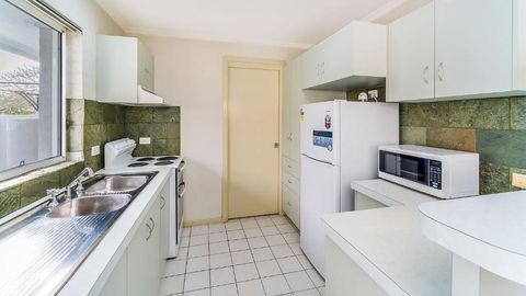 RED Rock - Townhouse In Town - Accommodation in Brisbane 2