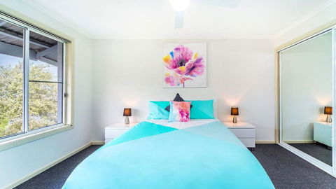 RED Rock - Townhouse In Town - Accommodation in Brisbane 3