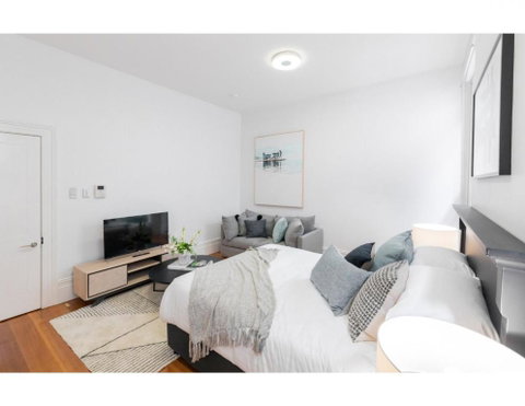 Renovated Studio In Bohemian Area Close To City - Accommodation in Brisbane 1