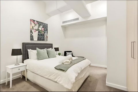 Renovated Warehouse Conversion In Heart Of Sydney - Accommodation in Brisbane 3