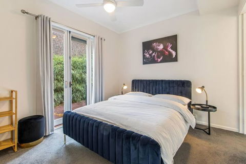 Retreat On George - Accommodation in Brisbane 0