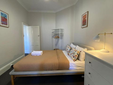 Retro Apt 6 Mins To Victoria Quay - Accommodation in Brisbane 2