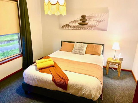 Retro Riverside Redan, Ballarat - Accommodation in Brisbane 1