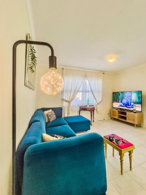 RetroRhapsody - Accommodation in Brisbane 0