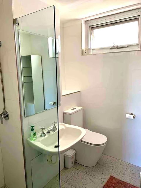 Right In Fremantle - Accommodation in Brisbane 3