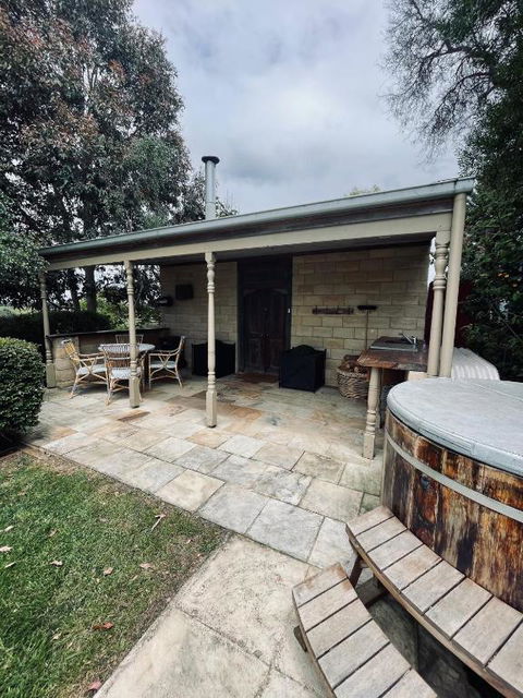 Rivendell Farm Estate - Accommodation in Brisbane 0