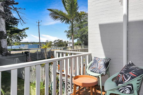 River Tonic - Accommodation in Brisbane 0