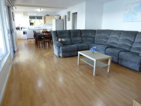 Riverfront Holiday House - Accommodation in Brisbane 3