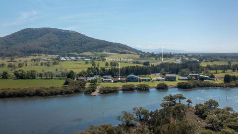 Riverside Retreat, Coolangatta, Near Seven Mile Beach - Accommodation in Brisbane 0