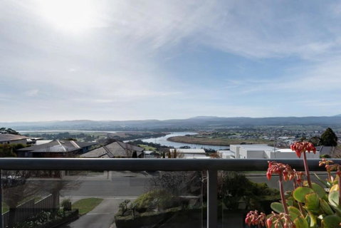 Riverview Escape - Accommodation in Brisbane 2