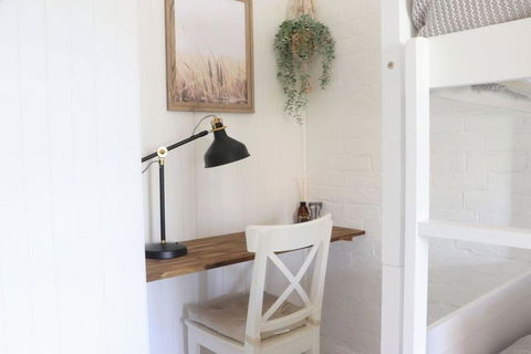 Rustic Chic 200 Metres From CBD - Accommodation in Brisbane 2