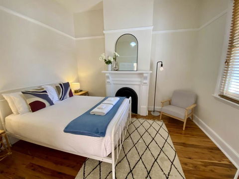 Roseland Cottage - CBD Heritage - Accommodation in Brisbane 3
